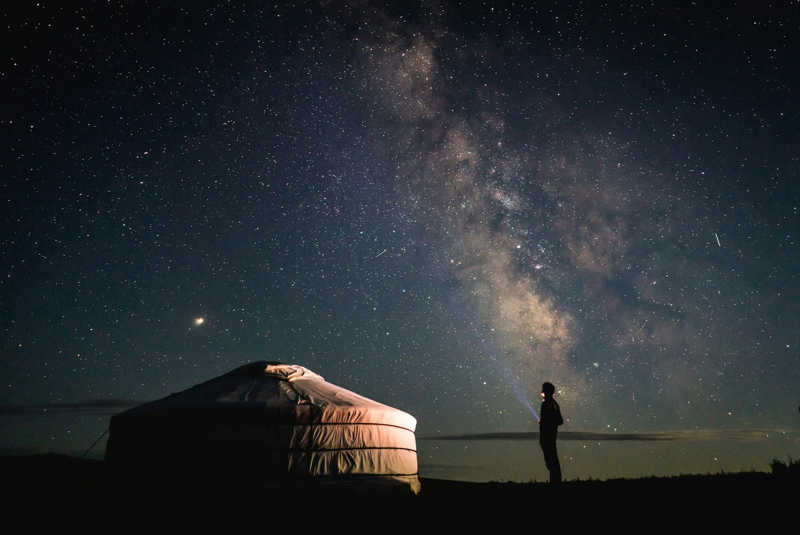 30 Foot Yurt: A Roomy Retreat in Nature’s Heartbeat